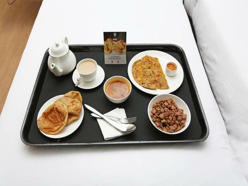 Oyo 161 Ram Janaki Hotel Катманду Экстерьер фото