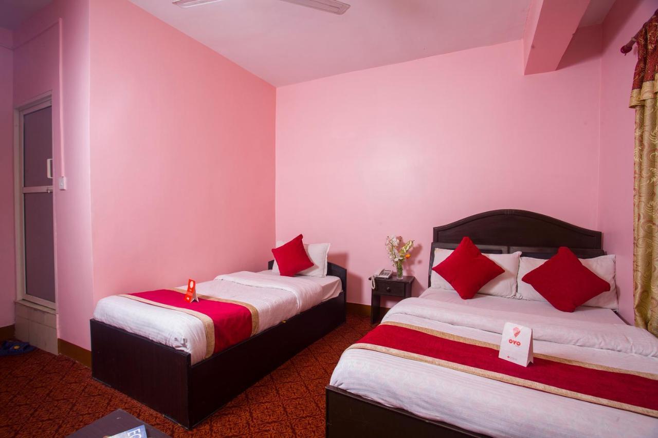 Oyo 161 Ram Janaki Hotel Катманду Экстерьер фото