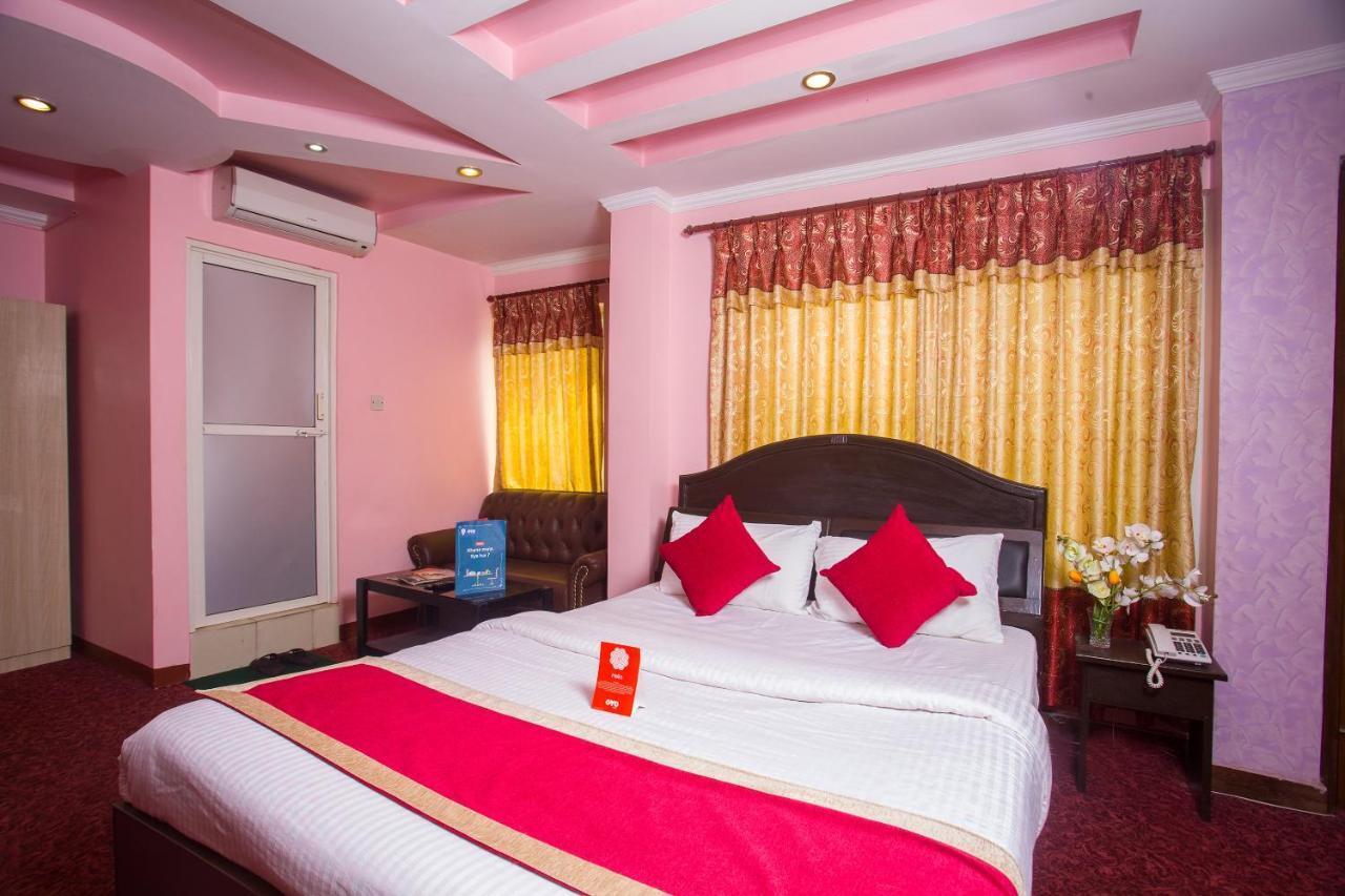 Oyo 161 Ram Janaki Hotel Катманду Экстерьер фото