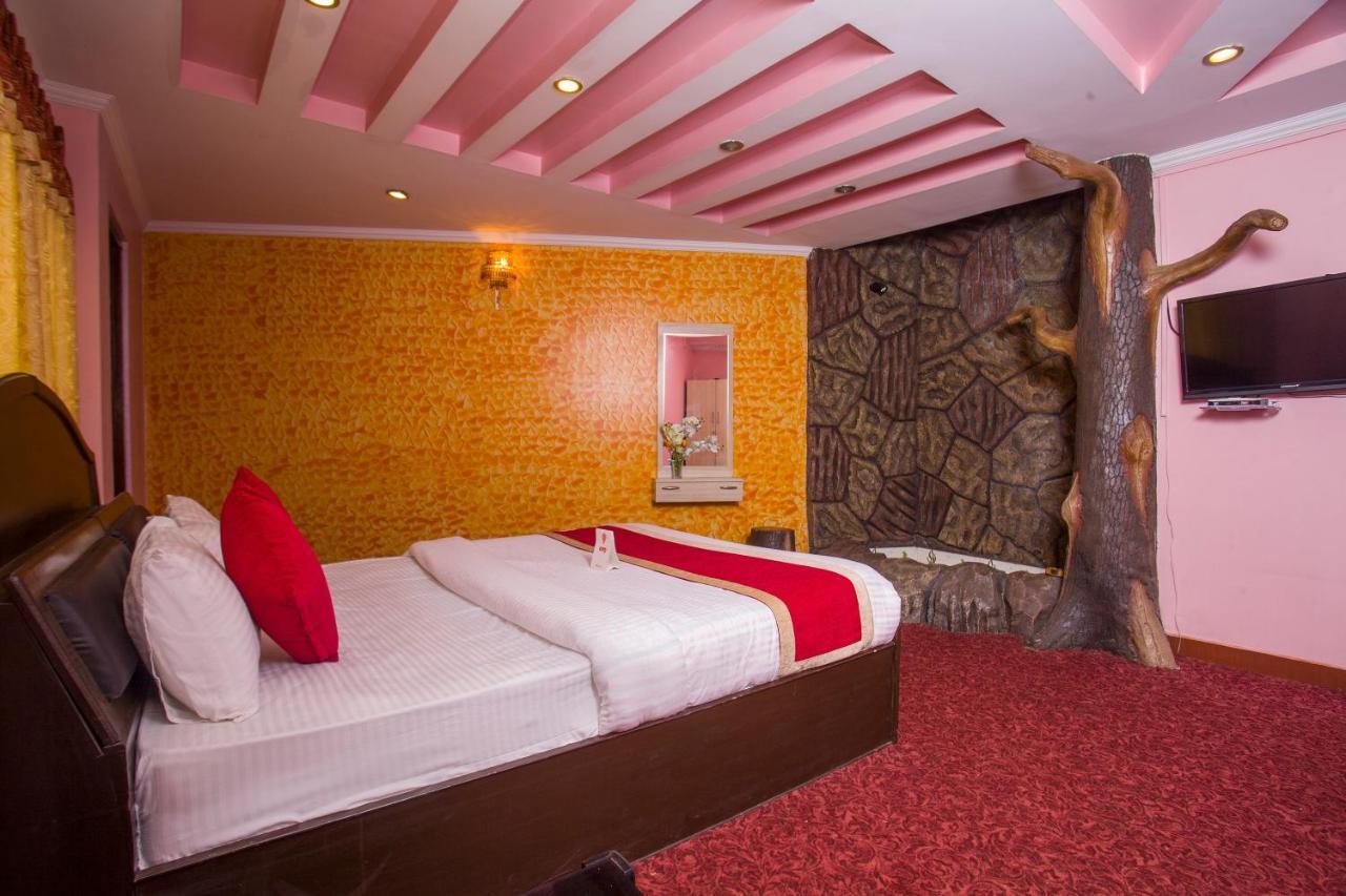 Oyo 161 Ram Janaki Hotel Катманду Номер фото